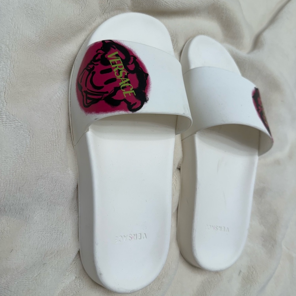 !!SOLD!!  Versace White and Pink Sandals with Chic Design